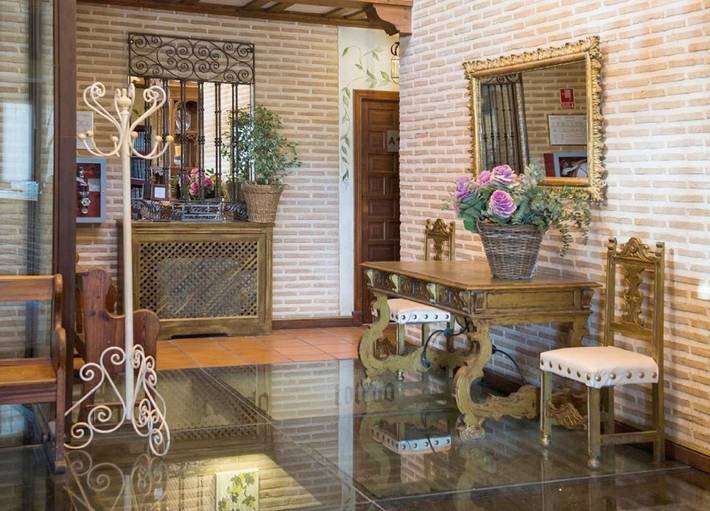 Casa de huéspuedes para 10 personas, con Terraza en Toledo