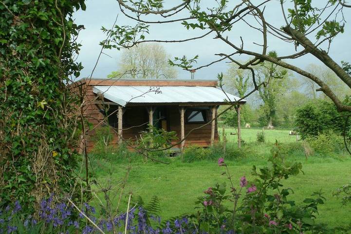 Glamping for 5 people, with garden, with pets in Pembrokeshire