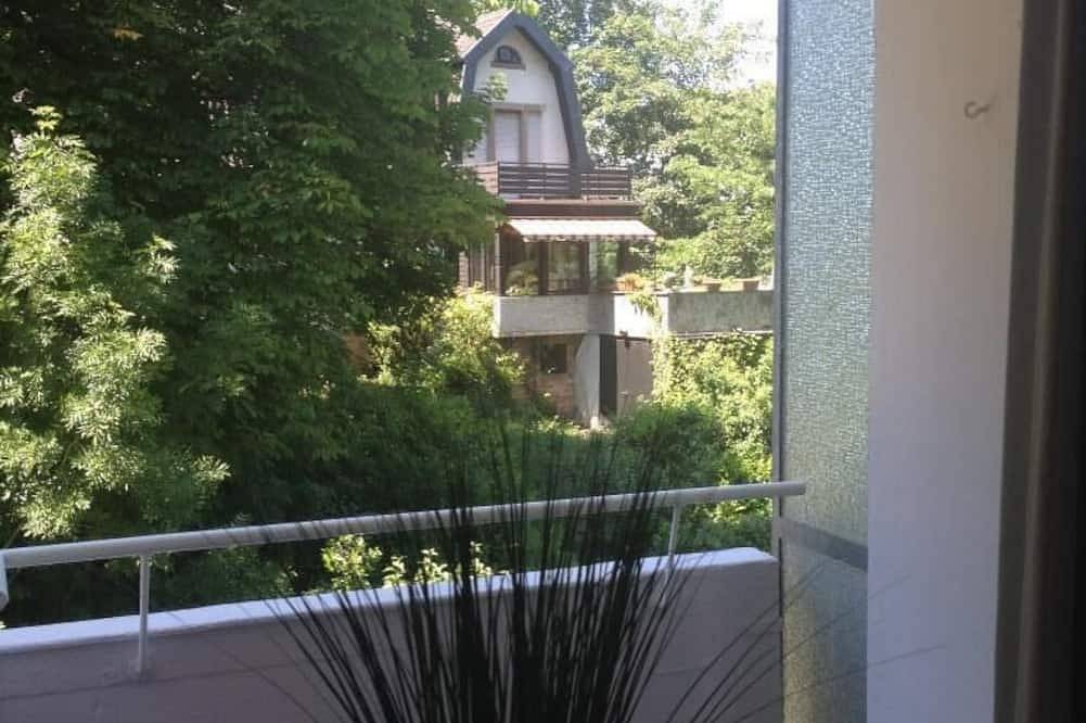 Ganze Wohnung, Feines Apartment mit allem Komfort - 1,7 km zu City, 300 m Bus, Saarufer in Saarbrücken, Saargau
