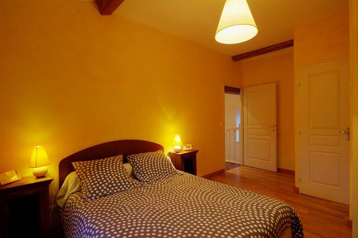 Chambre d’hôte pour 2 personnes, avec jardin dans la Loire - 4