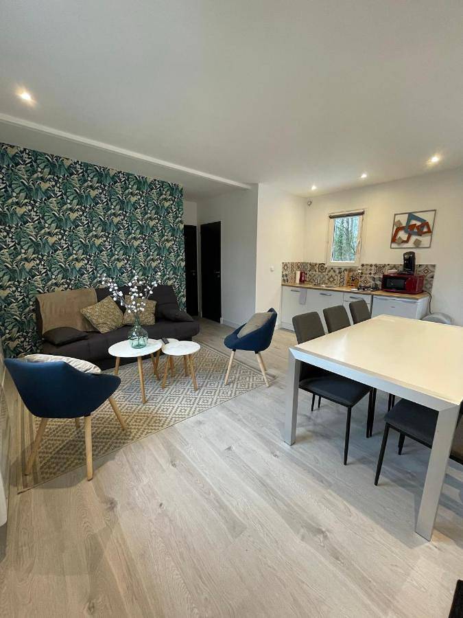 Two-Bedroom Chalet in Yvré-l'Évêque, Sarthe