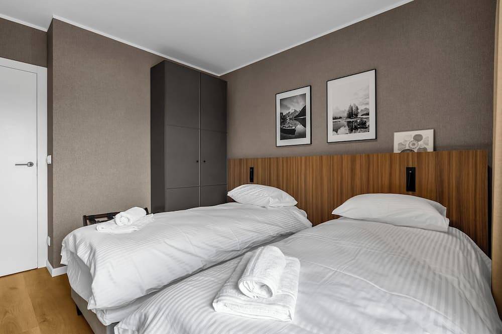 Ganze Wohnung, Elegant Beige Harmony Apartment in Białołęka, Warschau