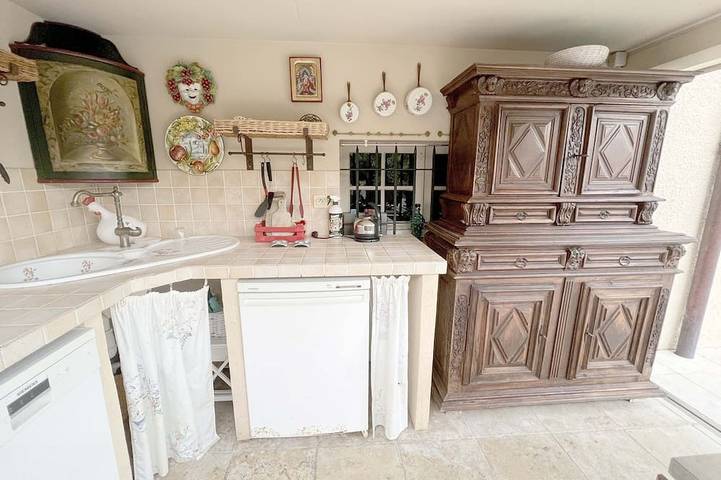 Location de vacances pour 8 personnes, avec jardin et terrasse dans Marineland (Juan-les-Pins) - 2