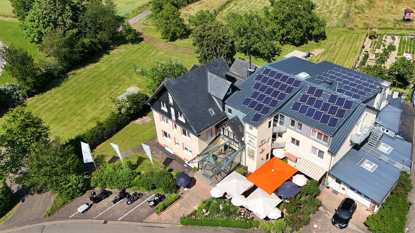 Ferienwohnung für 4 Personen, mit Balkon und Garten sowie Sauna in Lahr (Rheinland-Pfalz)