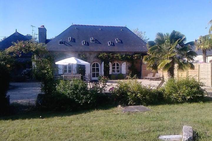 Location de vacances pour 9 personnes, avec jardin dans Plage Kermor