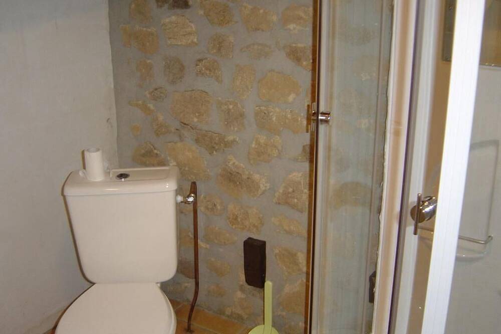 Appartement entier, Gite la Salle des Honneurs in Saint-Julien-Labrousse, Parc naturel régional des Monts d'Ardèche