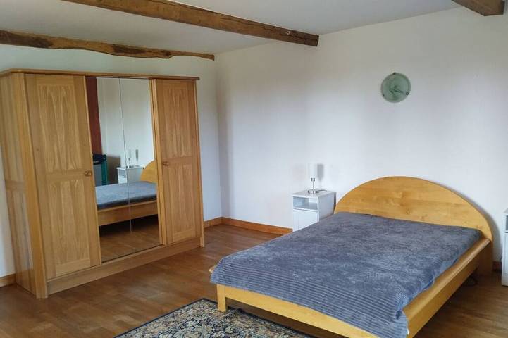 Gîte pour 6 personnes, avec jardin à Libaros - 2