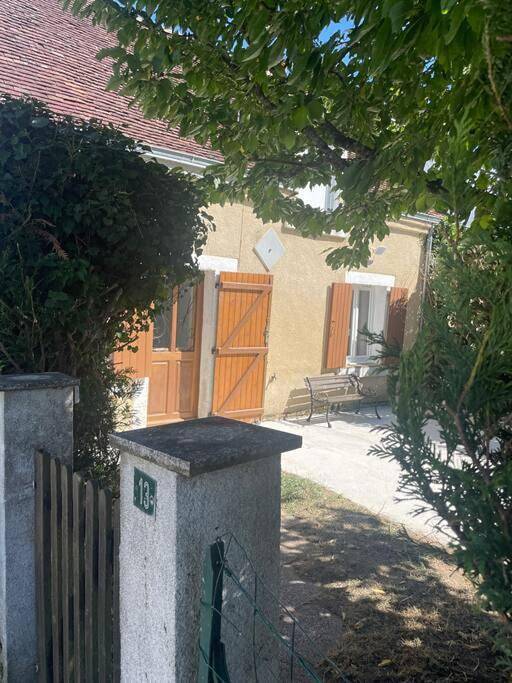 Charmante maison à la campagne in Sainte-Fauste, Région d'Issoudun