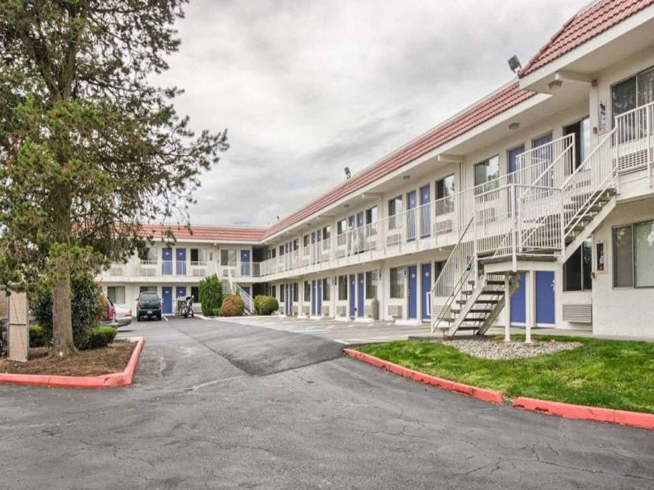 Apartamento entero, 1 cama tamaño queen | No fumadores in Paine Field (Washington), Condado de Snohomish