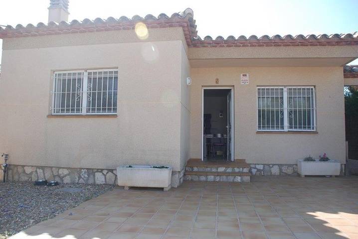 Chalet pour 6 personnes, avec piscine et terrasse à L'Ametlla de Mar - 3