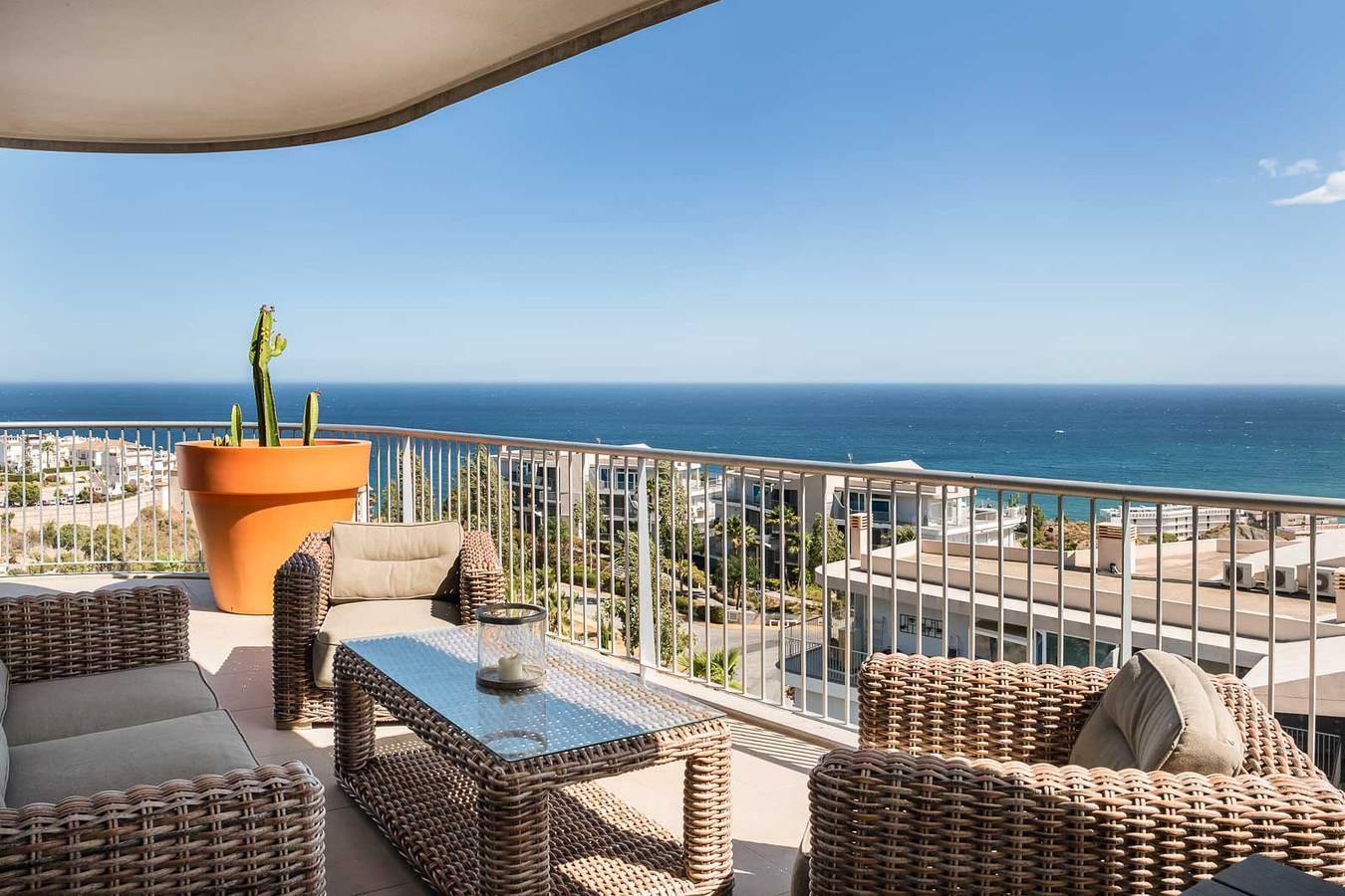 Entire apartment, Higueron Signature Suite in La Capellania, Benalmádena