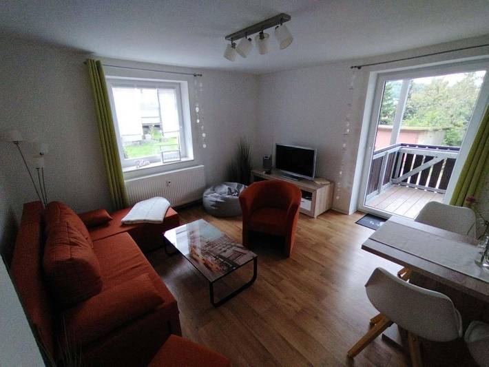 Ganze Ferienwohnung, Ferienwohnung mit Balkon in Ebersbach-Neugersdorf, Oberlausitz-Niederschlesien