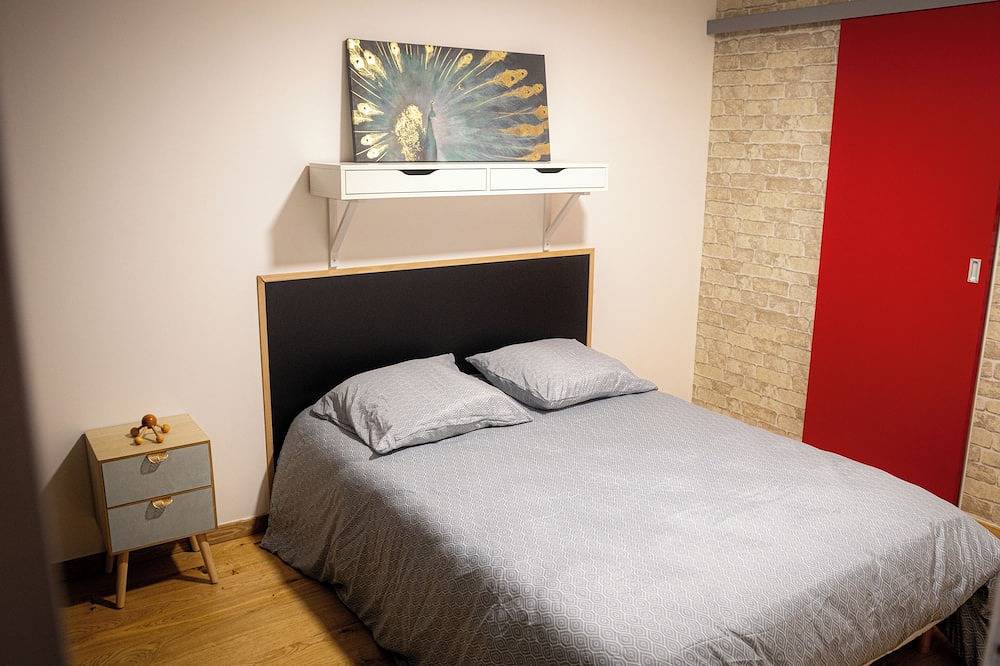 Ganze Wohnung, Bright loft ideal for family, friends or business stays in Troyes, Aube