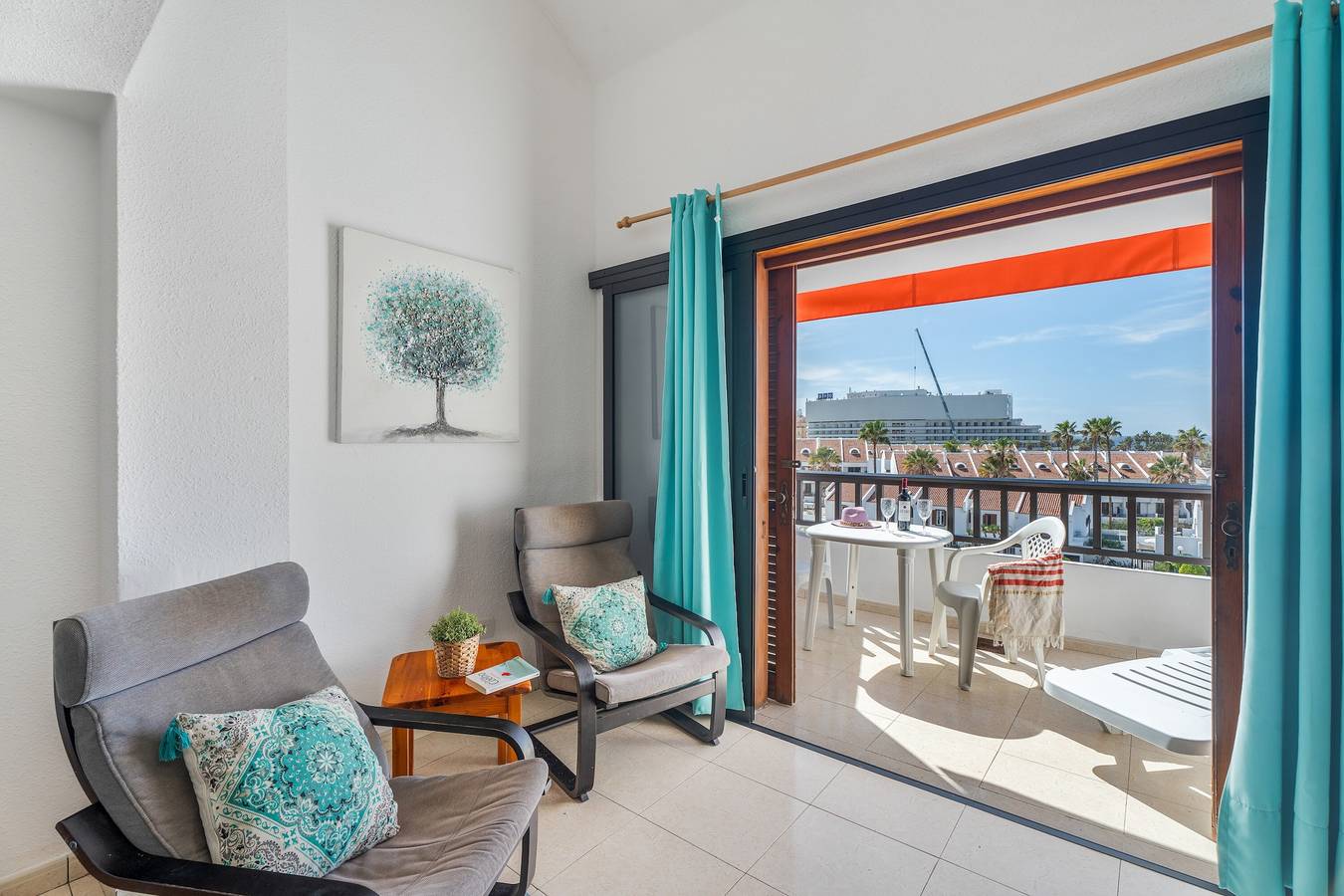 Maison de vacances « Santiago Beach » avec vue sur la mer, piscine commune et Wi-Fi in Playa de Troya, Adeje