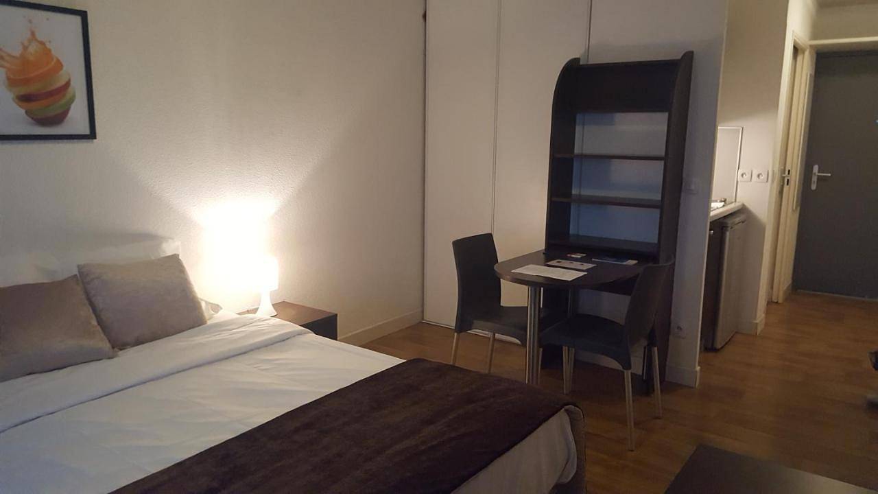 Studio Apartment (2 Adults) in Marsella, Marsella region