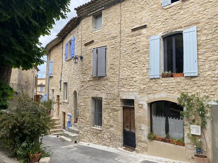 Location de vacances pour 15 personnes, avec vue et terrasse à Saint-Martin-de-Castillon - 2