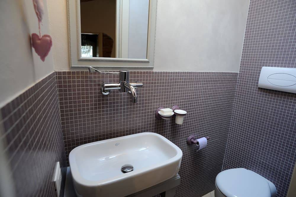 Ganze Wohnung, Romantische Wohnung in Sarnico, Iseosee