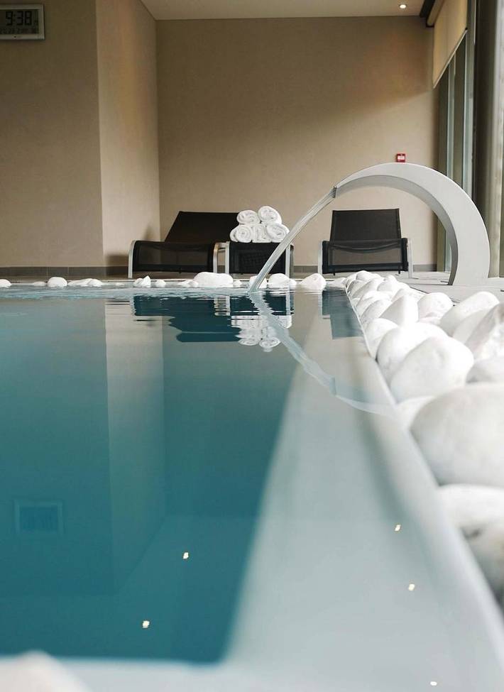Hôtel pour 2 personnes, avec Terrasse et Jacuzzi ainsi que Jardin et Piscine