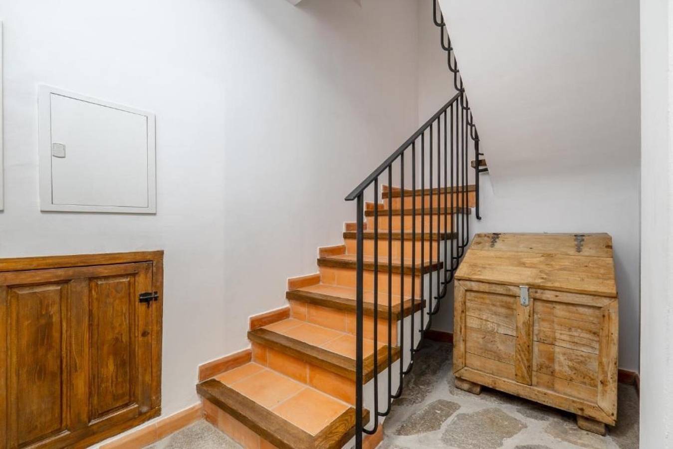 Apartamento entero, Chalet 'Las Casillas' con terraza privada, Wi-Fi y aire acondicionado in Entorno de Sierra Nevada, Güejar Sierra