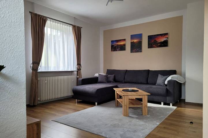Ferienwohnung für 4 Personen, mit Balkon und Garten - 1