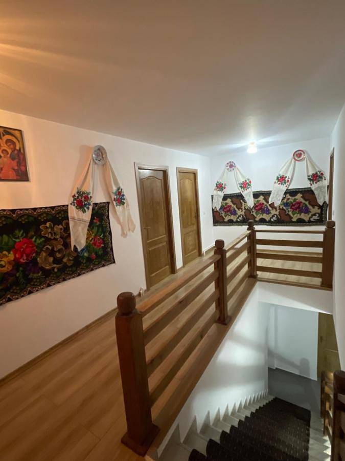 Gîte pour 4 personnes, avec Balcon et Terrasse ainsi que Jardin et Vue dans Breb - 3
