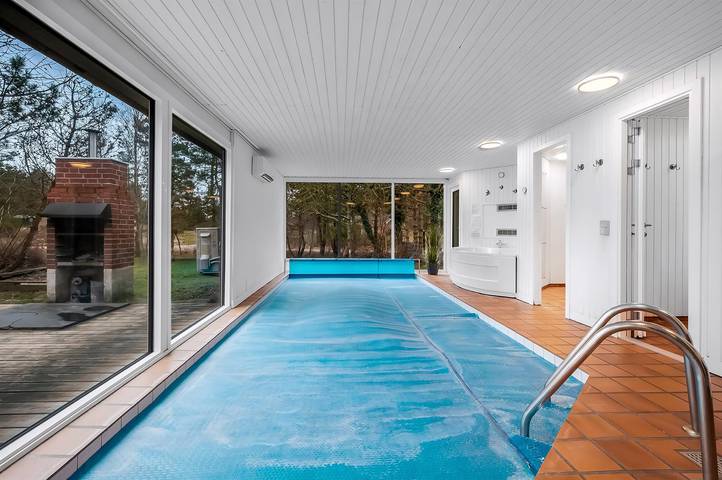 Vakantiehuis voor 10 personen, with Whirlpool and Terras as well as Sauna in Ebeltoft
