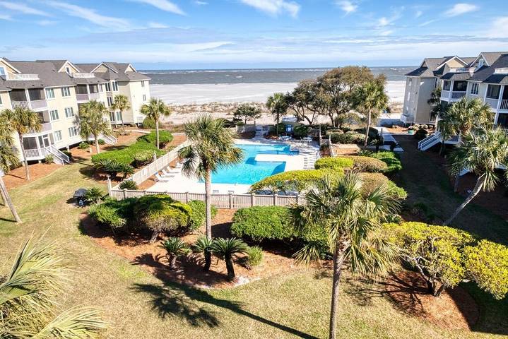 Vacation rental for 4 people, with balcony and pool in Wild Dunes