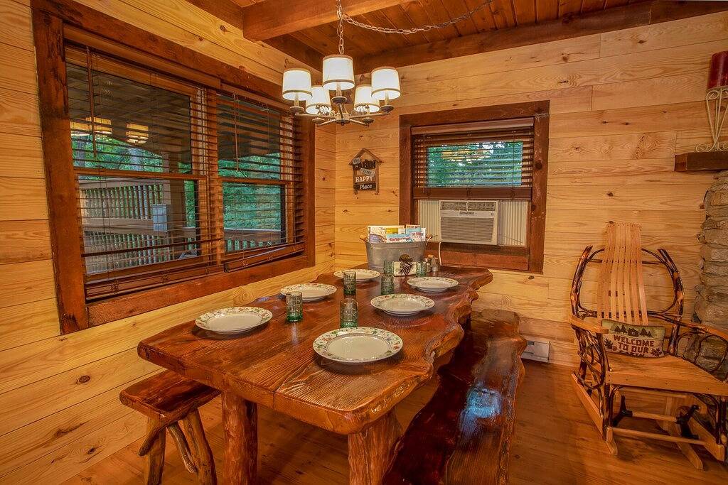 Cozy Cottage in Blowing Rock in Blue Ridge Parkway, Watauga County