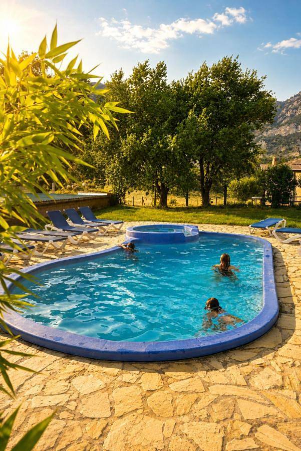 Casa rural para 5 personas, con Terraza además de Jardín y Piscina en Vilada - 2