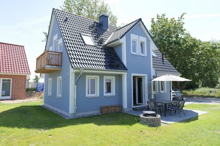 Ferienhaus für 7 Personen, mit Garten und Terrasse sowie Whirlpool und Sauna - 1