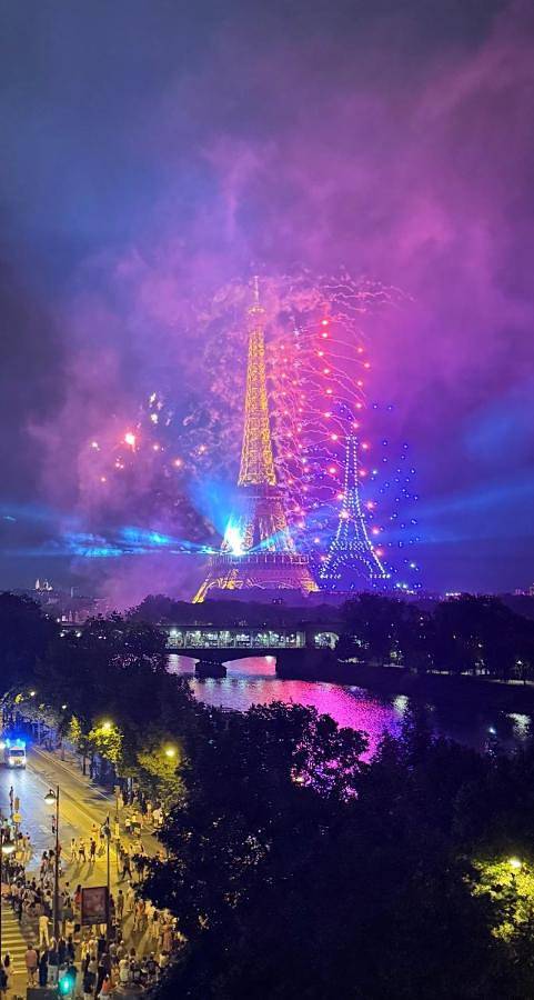 Geheel vakantieappartement, Les Amoureux de Paris in Eiffeltoren, Parijs