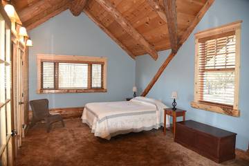 Log Cabin for 12 Guests in Oregon, USA, Picture 2