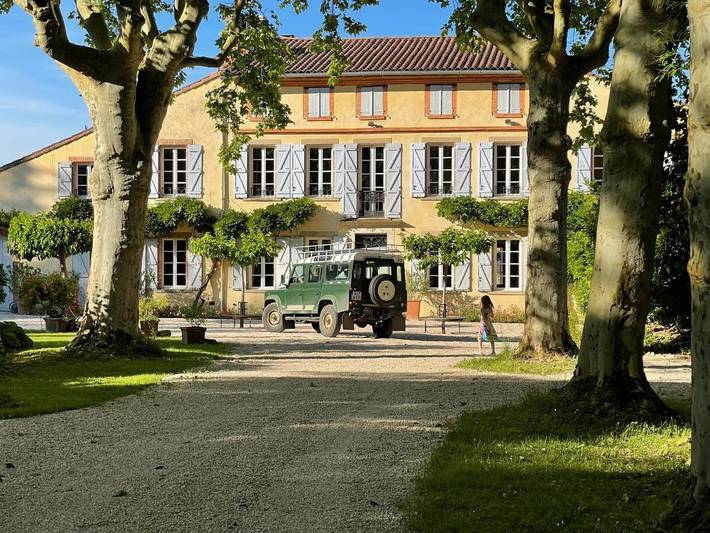 Villa pour 16 personnes, avec Balcon et Terrasse ainsi que Jardin et Piscine