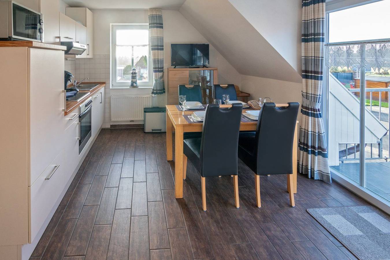 Ganze Wohnung, Die Wohnung liegt im Obergeschoß und ist für 4 Personen ausgelegt. in Strand Norddeich, Norddeich