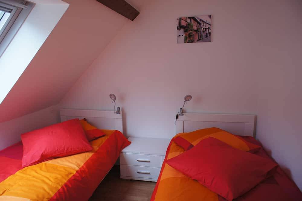 Appartement entier, A louer Gîte de 70 m2 à Geishouse (voie verte cycliste ) in Geishouse, Parc naturel régional des Ballons des Vosges
