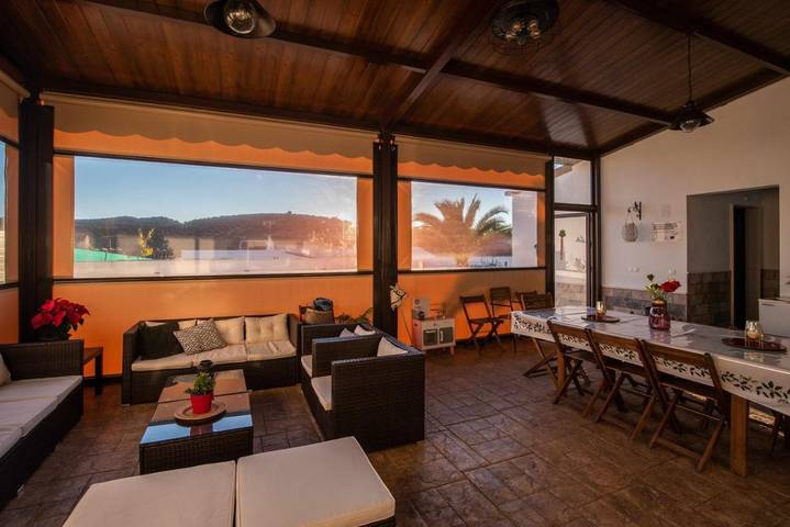 Casa rural para 13 personas, con vistas además de jardín y piscina, Se admiten mascotas en Rute - 2