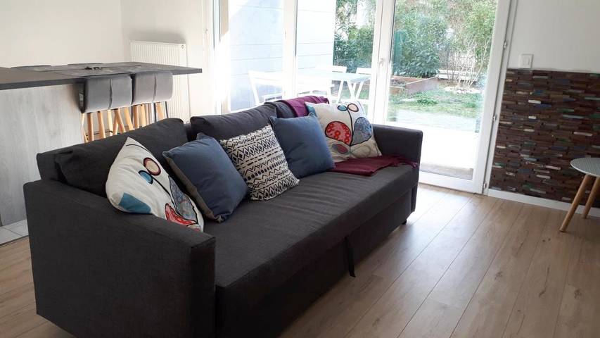 Gîte pour 4 personnes, avec jardin à Champs-sur-Marne - 2