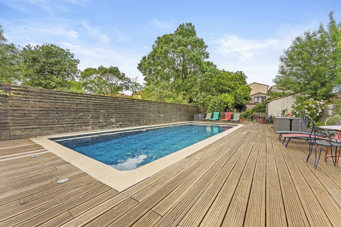 Appartement entier, Chambre d'hôtes 'Mas Abicou - Alma' avec piscine partagée, terrasse privée et Wi-Fi in Vézénobres, Région d'Alès