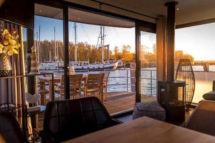 Hausboot für 4 Personen, mit Terrasse und Seeblick am Greifswalder Bodden - 4