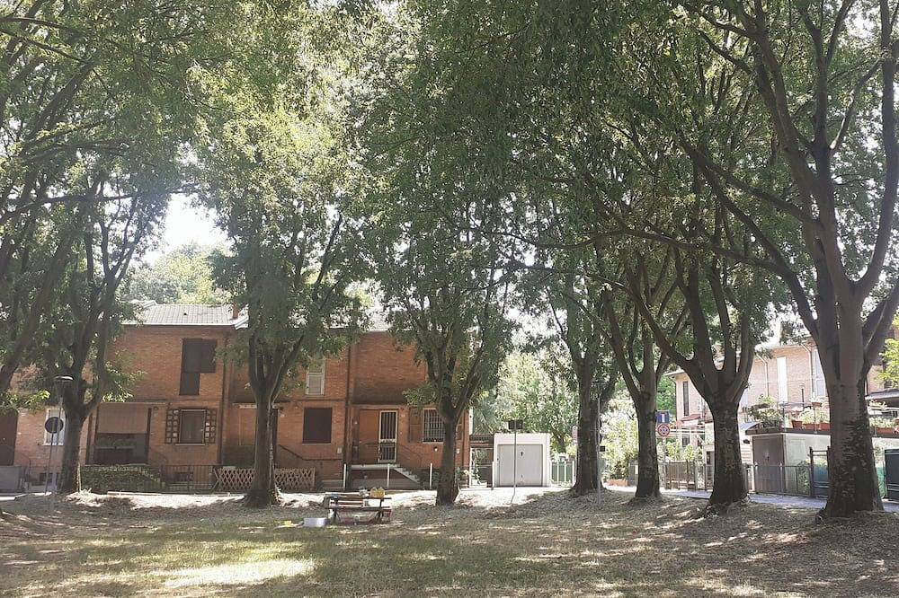 Small villa in the green of Ferrara in Ferrara, Provincia de Ferrara