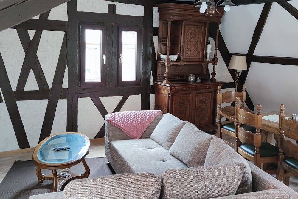 Ganze Wohnung, Holiday apartment in the historic old town of Annweiler am Trifels in Annweiler, Trifelsland