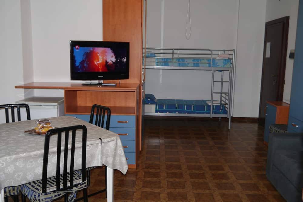 Entire New Rho-Milan Fair Apartment Dario's house in Pero, Milan Province