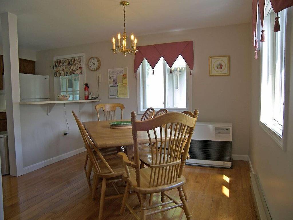 A0122- Verwaltet von Loon Reservation Service - Nh Mahlzeiten & Zimmer # 056365 in Woodstock (NH), Franconia Notch