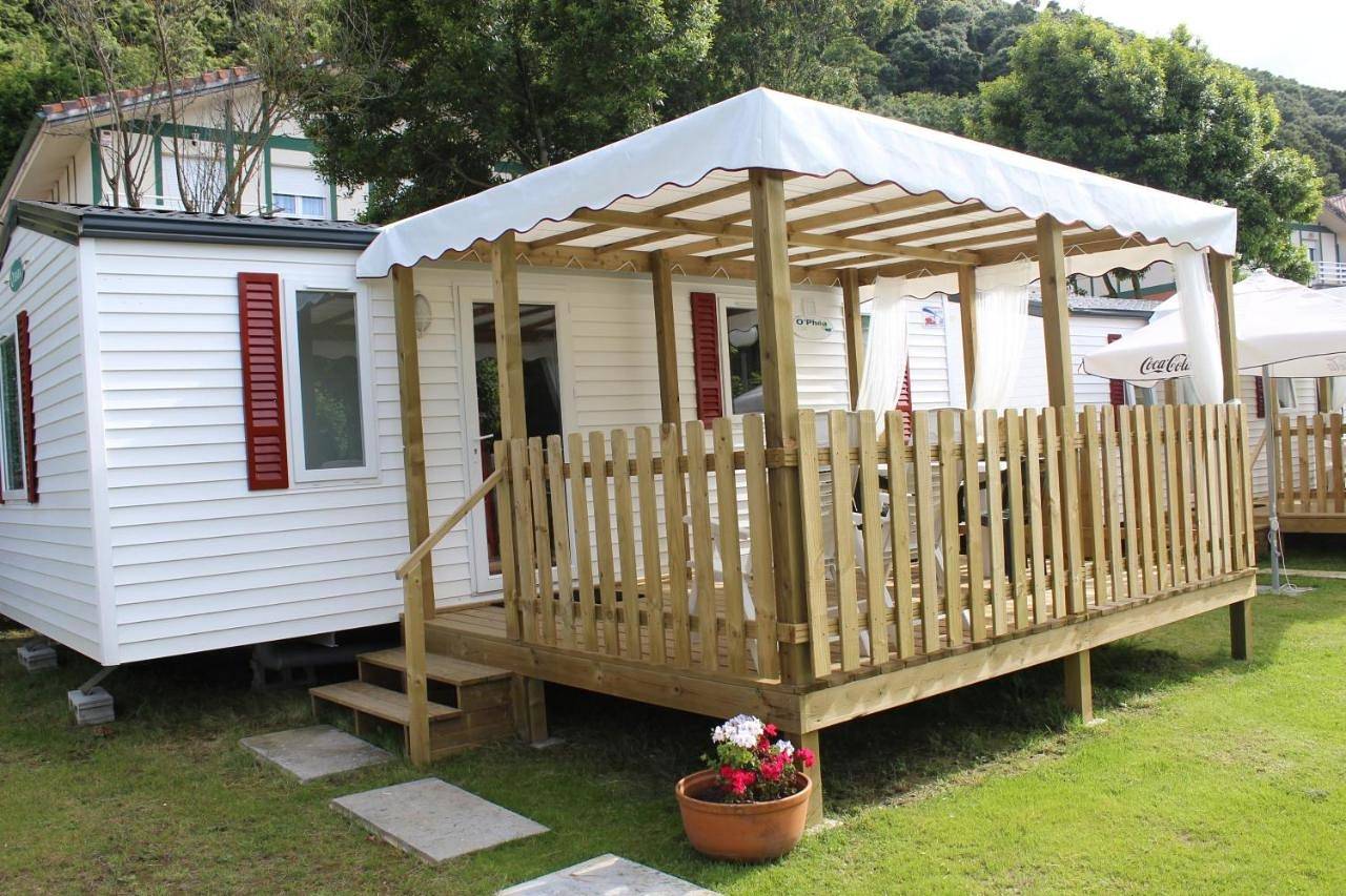 Camping Playa Arenillas in Playa Puerto Refugio de Islares (Castro-Urdiales), Castro Urdiales