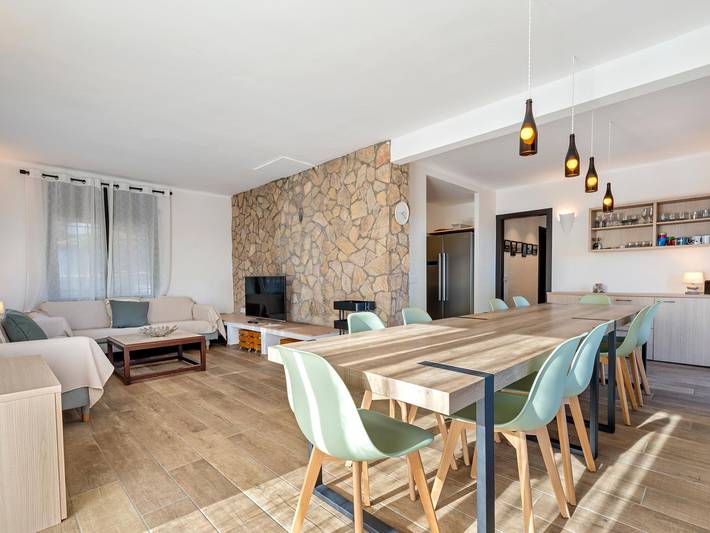 Location de vacances pour 12 personnes, avec piscine et jardin à Sant Feliu de Guíxols - 2