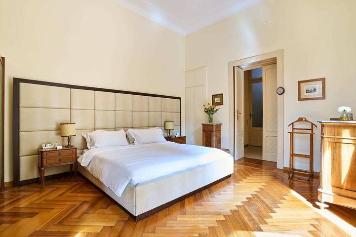 Villa Jolanda, a Garamonds Property in Brunate, Lago di Como