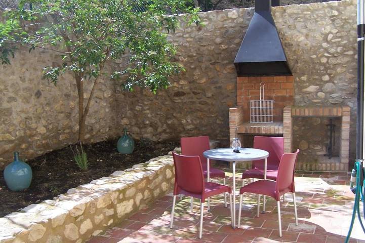 Apartamento para 3 personas, con Balcón y Jacuzzi en Morella