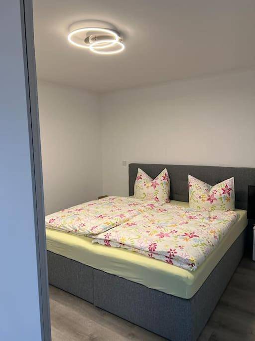 Ganze Wohnung, One-Bedroom Apartment in Wiehl, Oberbergischer Kreis