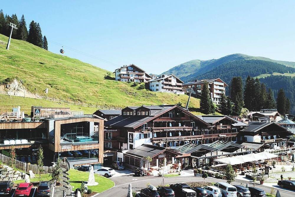 Superior Doppelzimmer Bergblick - Hotel My Alpenwelt Resort in Königsleiten, Pinzgau