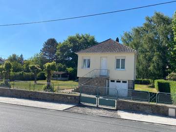 Gîte pour 4 personnes, avec jardin, animaux acceptés à Saignes